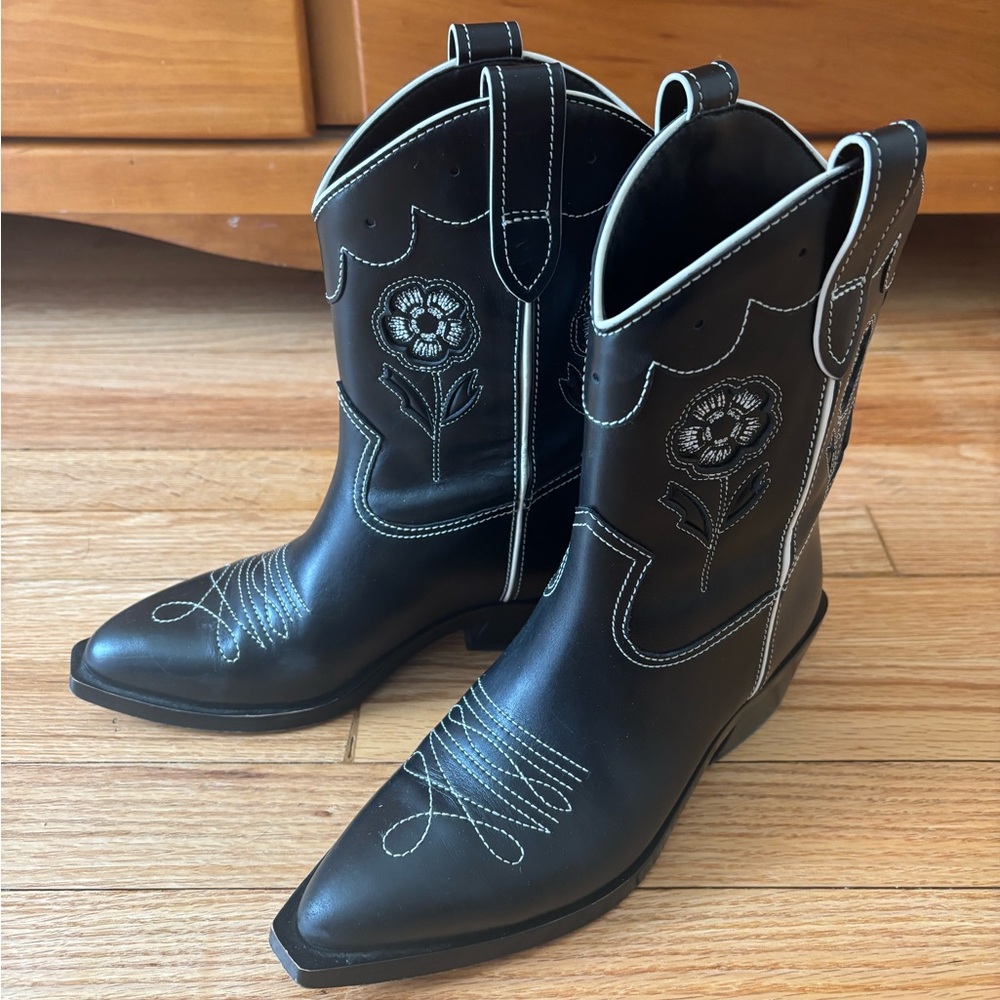 Coach Aria Western Boots - Picture 2 of 5